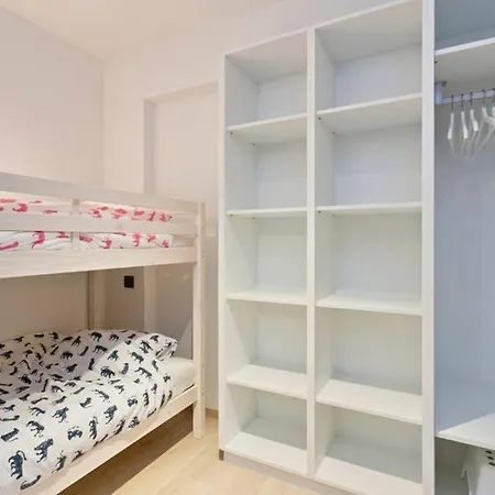 Residentie Zuidwester At 60 Metres From The Beach Appartement Oostende
